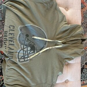 Nike 2022 Cleveland Browns Salute to Service Tonal LS Hoodie (2XL)(used)